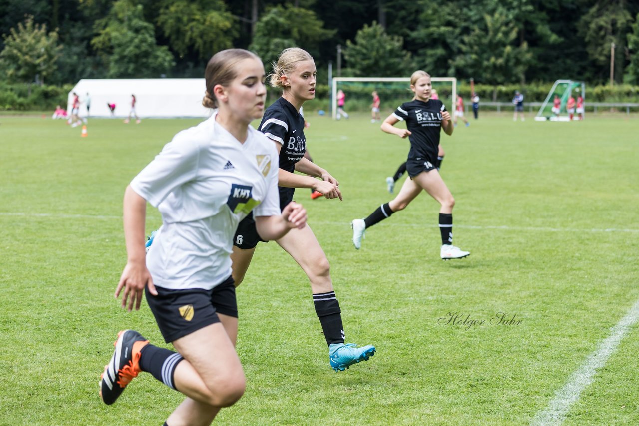 Bild 110 - Loewinnen Cup